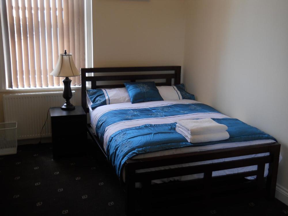 Double Room with Shared Bathroom