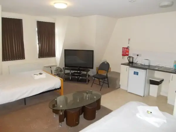 Citystay Hotel 7