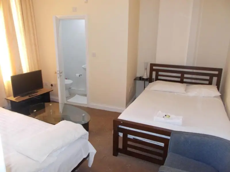 Superior Studio Room with Private Bathroom